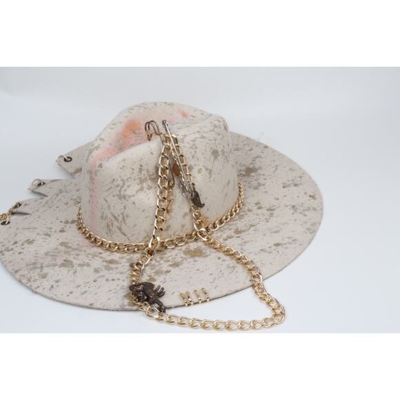 Monna Vintage Ivory Wool Gold Plated Charms Chain Rings Embellished Cowboy Hat S main image 9